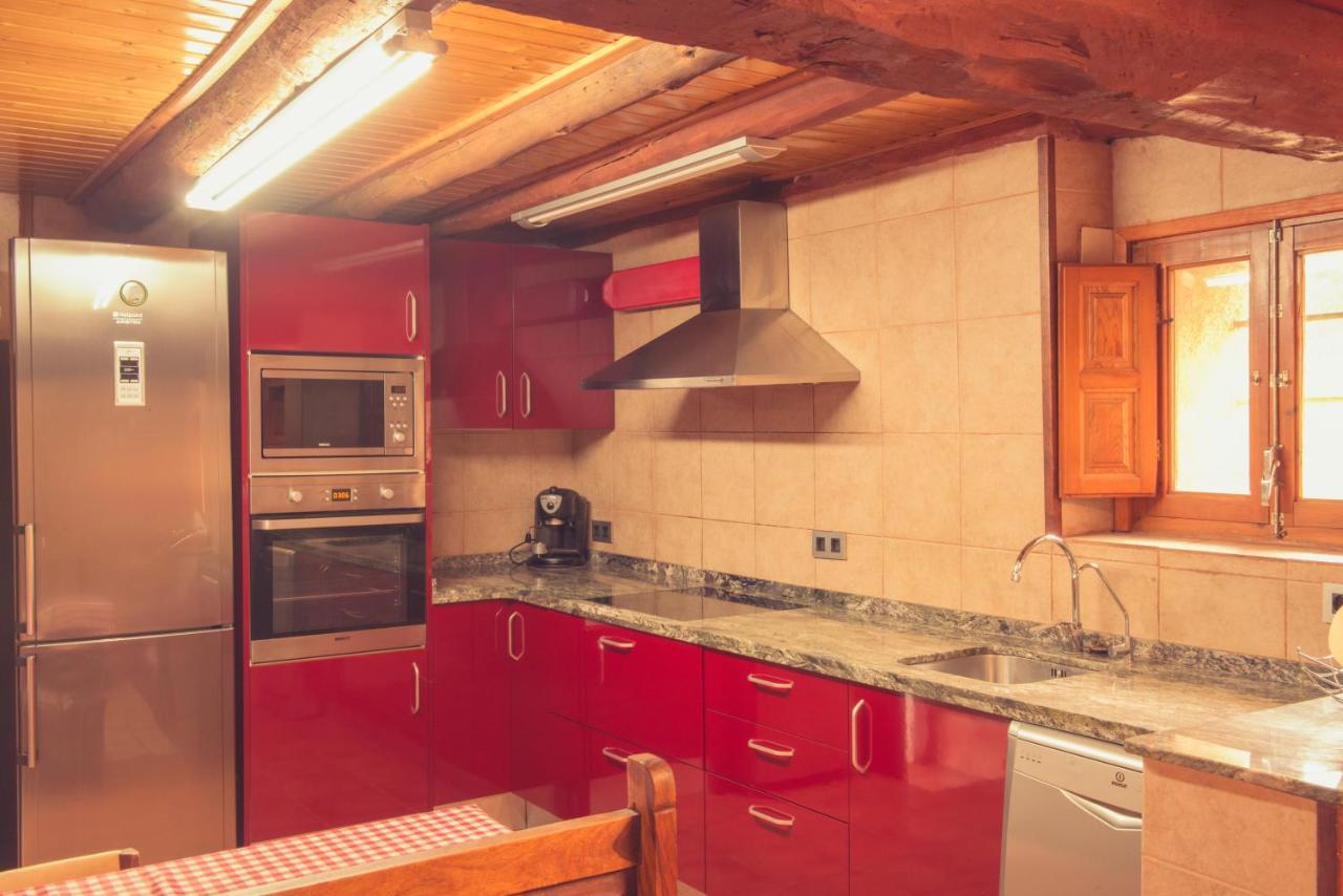 Complex Rural Can Caubet Berga Exterior photo